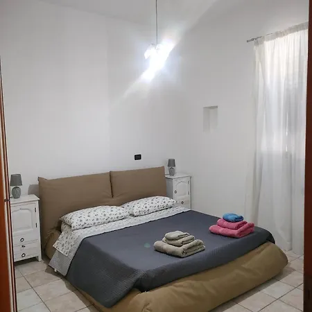 Casa Vicino Agli Imbarchi Con Parcheggio Privato Apartment